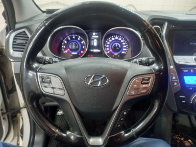 Hyundai Santa Fe III (DM) 2.4 л., AT, 2013 год, пробег 188 000 км. Без юридических проблем. Два ключа, ПТС оригинал. Любые проверки, торг у капота. Своевременно обслуживался. Все вопросы по телефону. 📞 +7 (985) 148-60-16